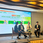 TỌA ĐÀM NÔNG NGHIỆP VIỆT NAM TRONG KỶ NGUYÊN SỐ: TÁI CẤU TRÚC ĐỂ BỨT PHÁ BỀN VỮNG